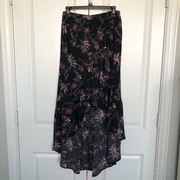 Forever 21 Dresses & Skirts - Black ruffle floral print high low skirt